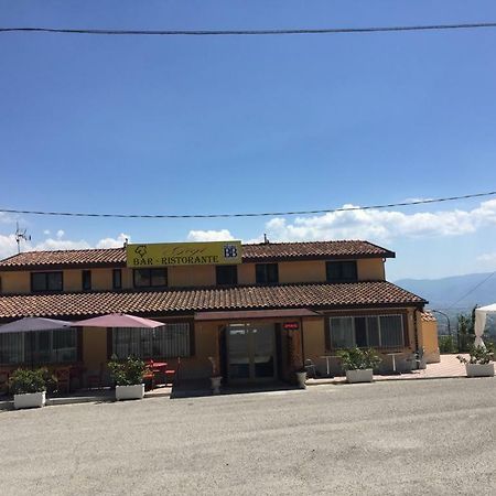 Albergo "Da Gigi" Celano Esterno foto