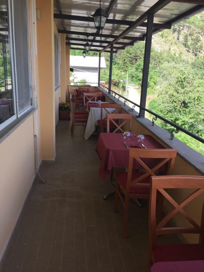 Albergo "Da Gigi" Celano Esterno foto